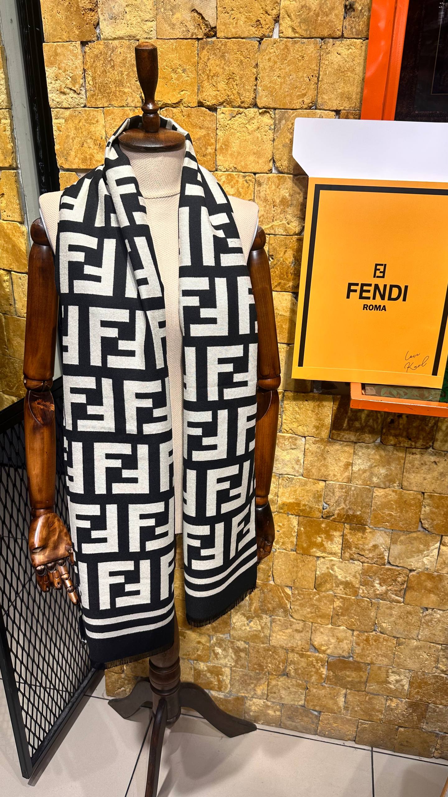 FND - Shawl