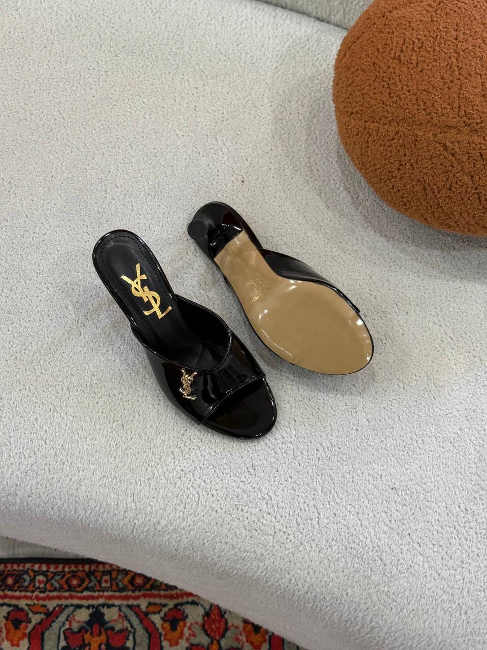 'Y - Shoes