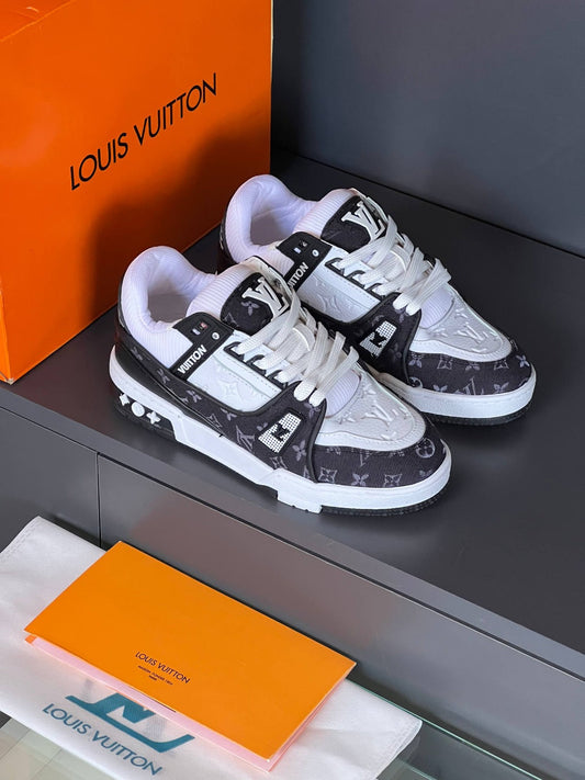 HMS Paris and 2. Shoes