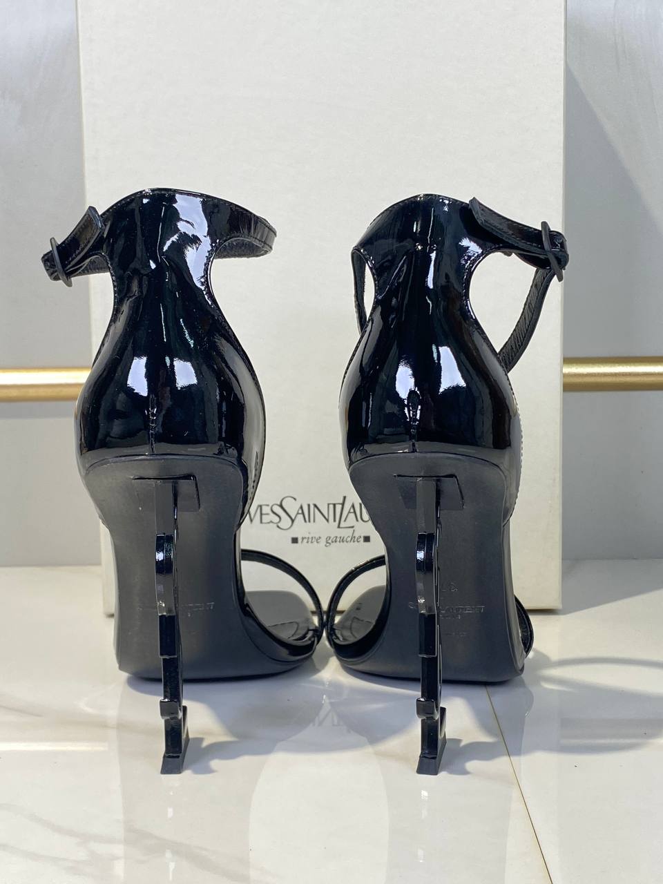 High Heels (Black)