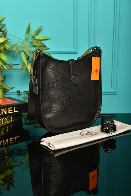 '- Evelyne Crossbody