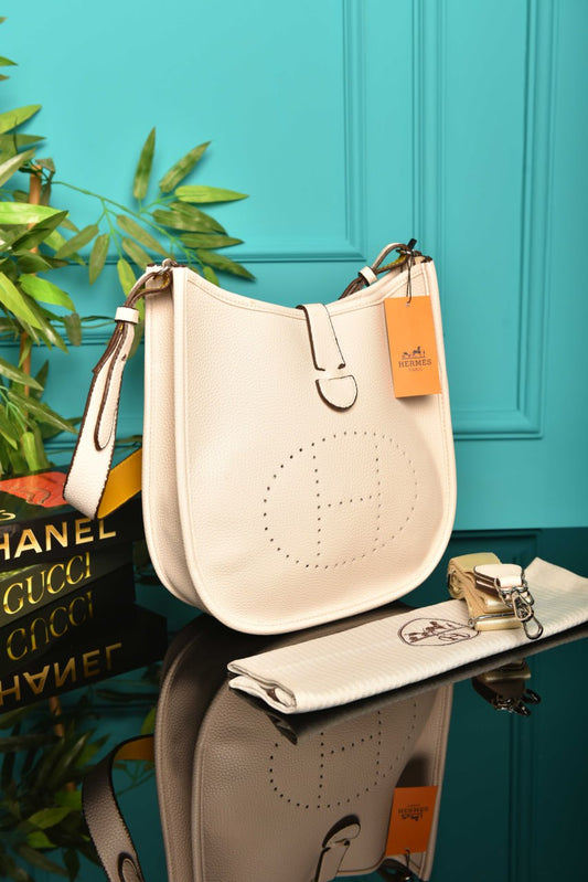 '- Evelyne Crossbody