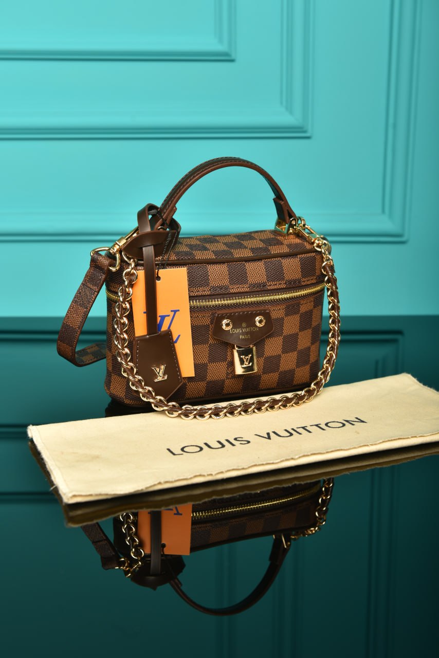 Vanity Chain Pouch