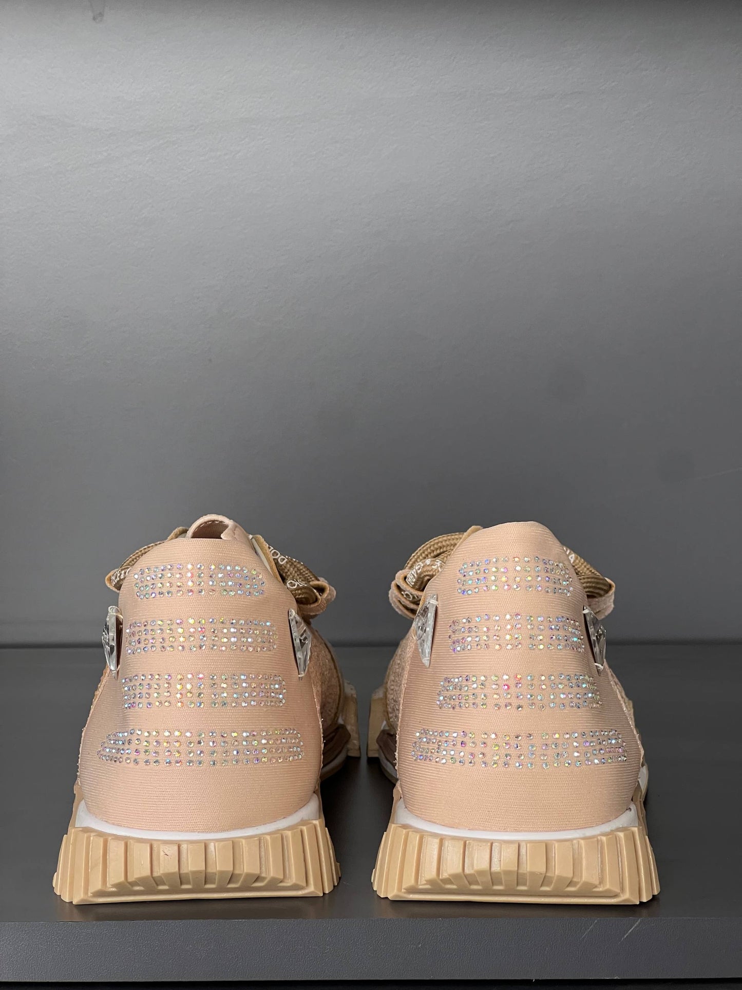 D -Shoes