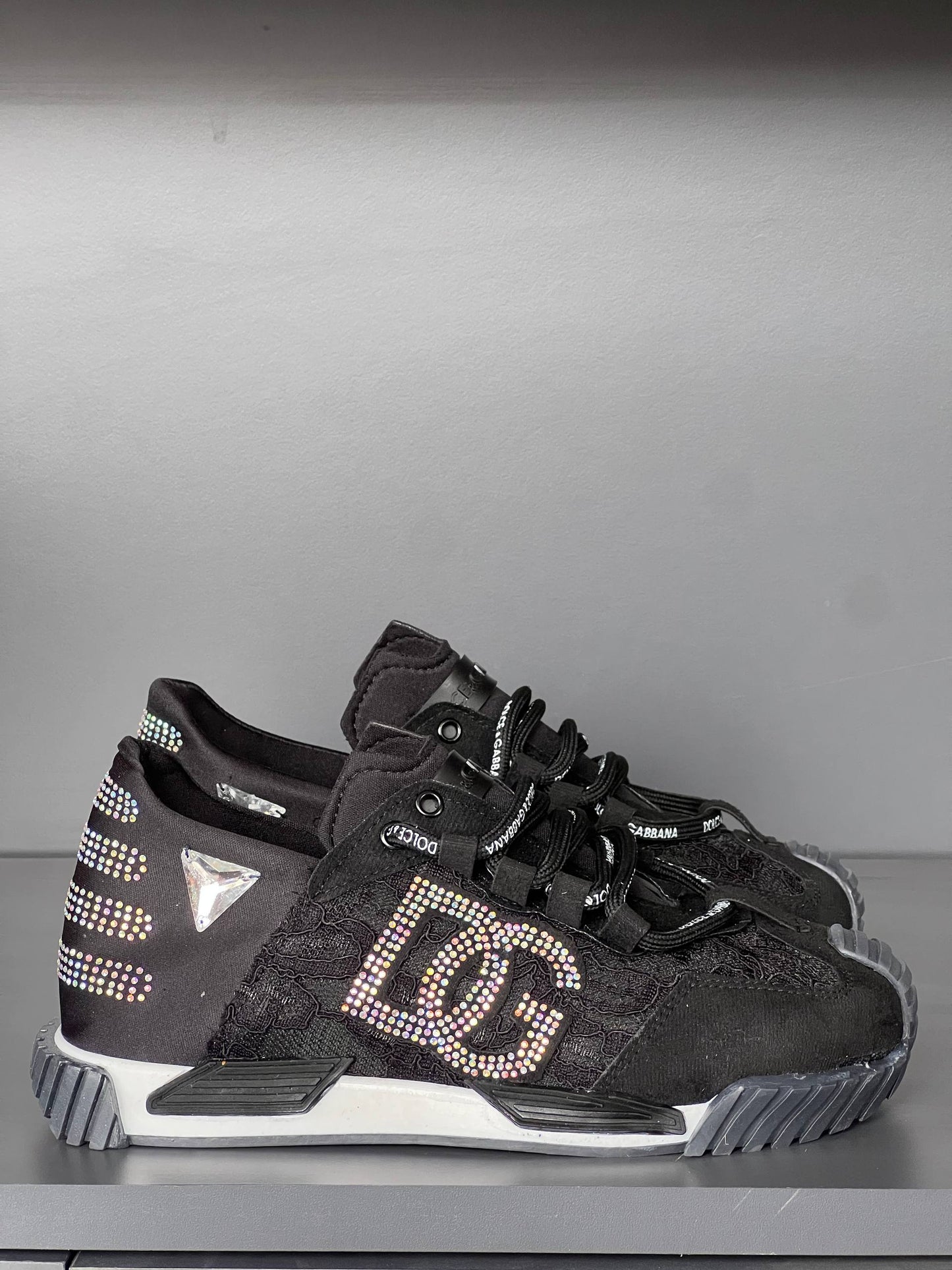 D - Shoes