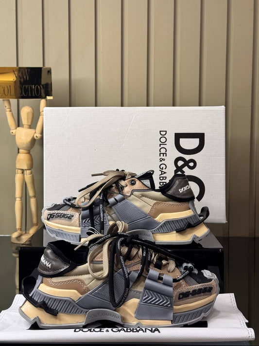 D - Shoes
