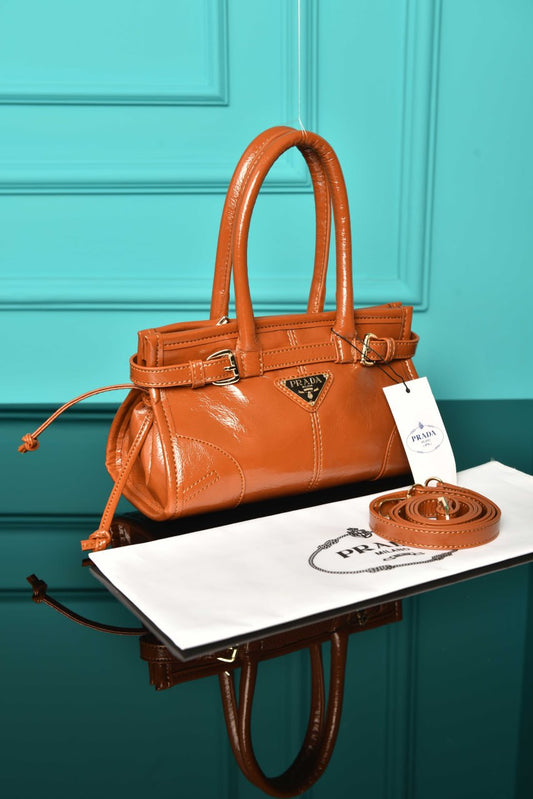'-Bonnie Leather Mini Handbag