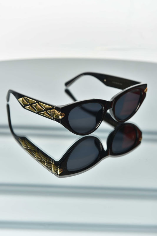 'L - Sunglasses