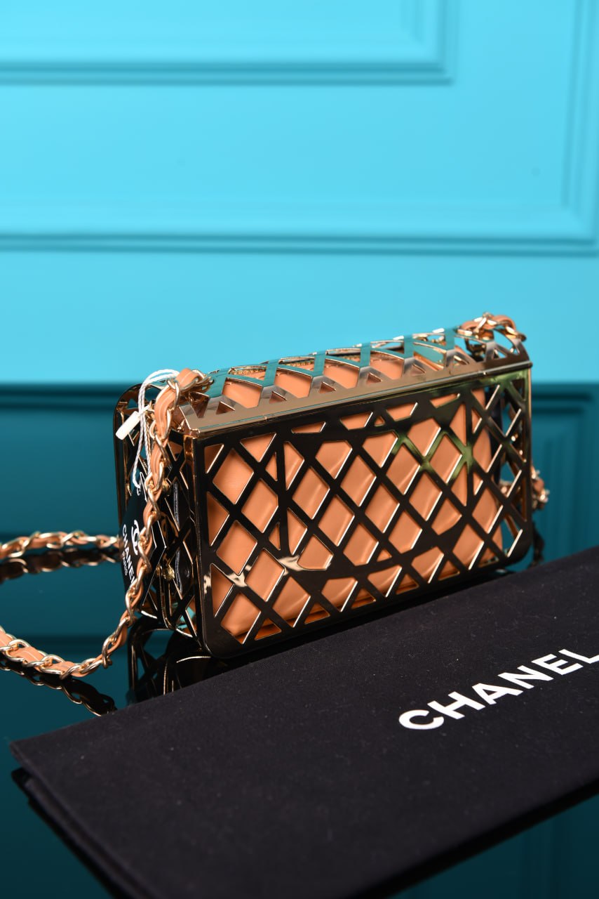 'C - Mini Cage Flap with Pouch