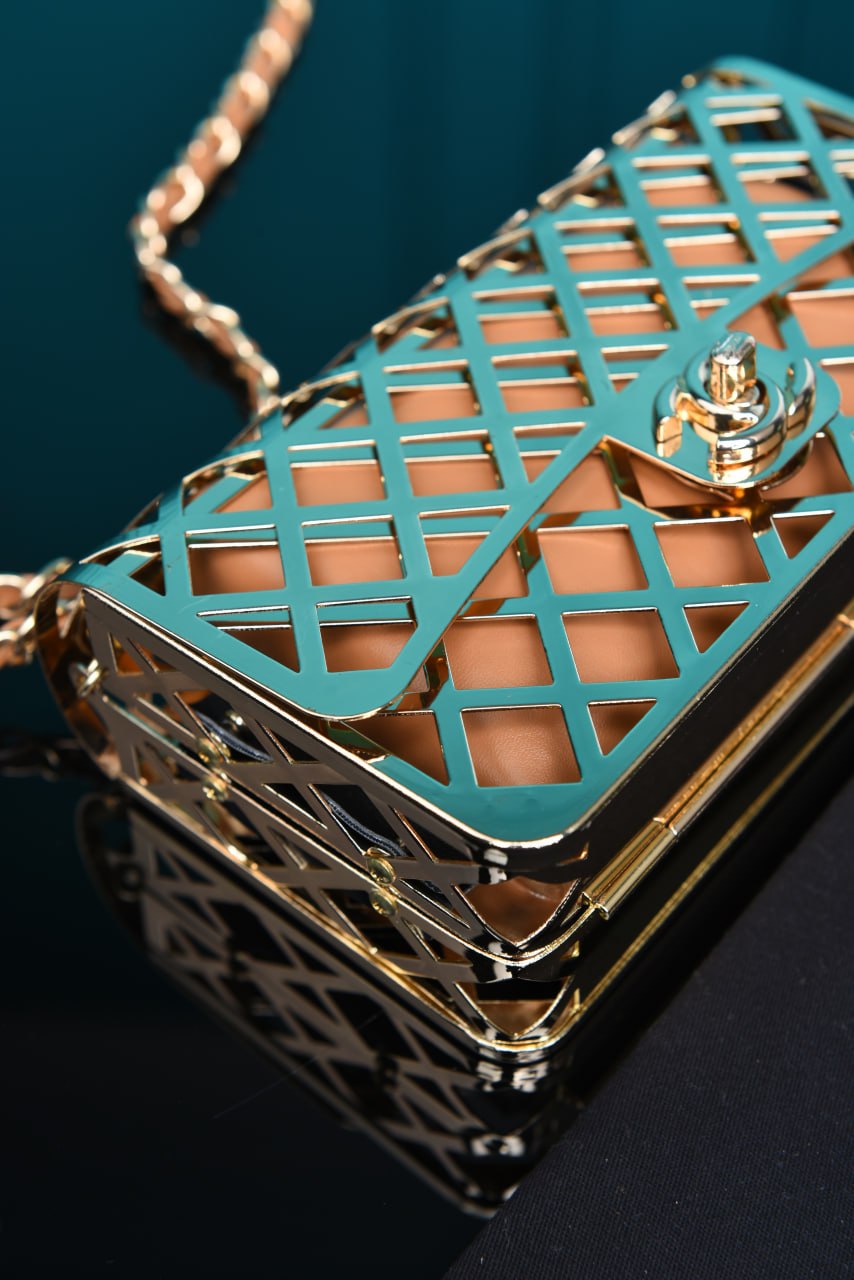'C - Mini Cage Flap with Pouch