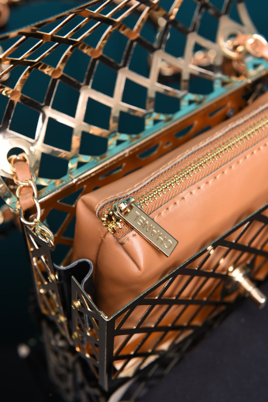 'C - Mini Cage Flap with Pouch