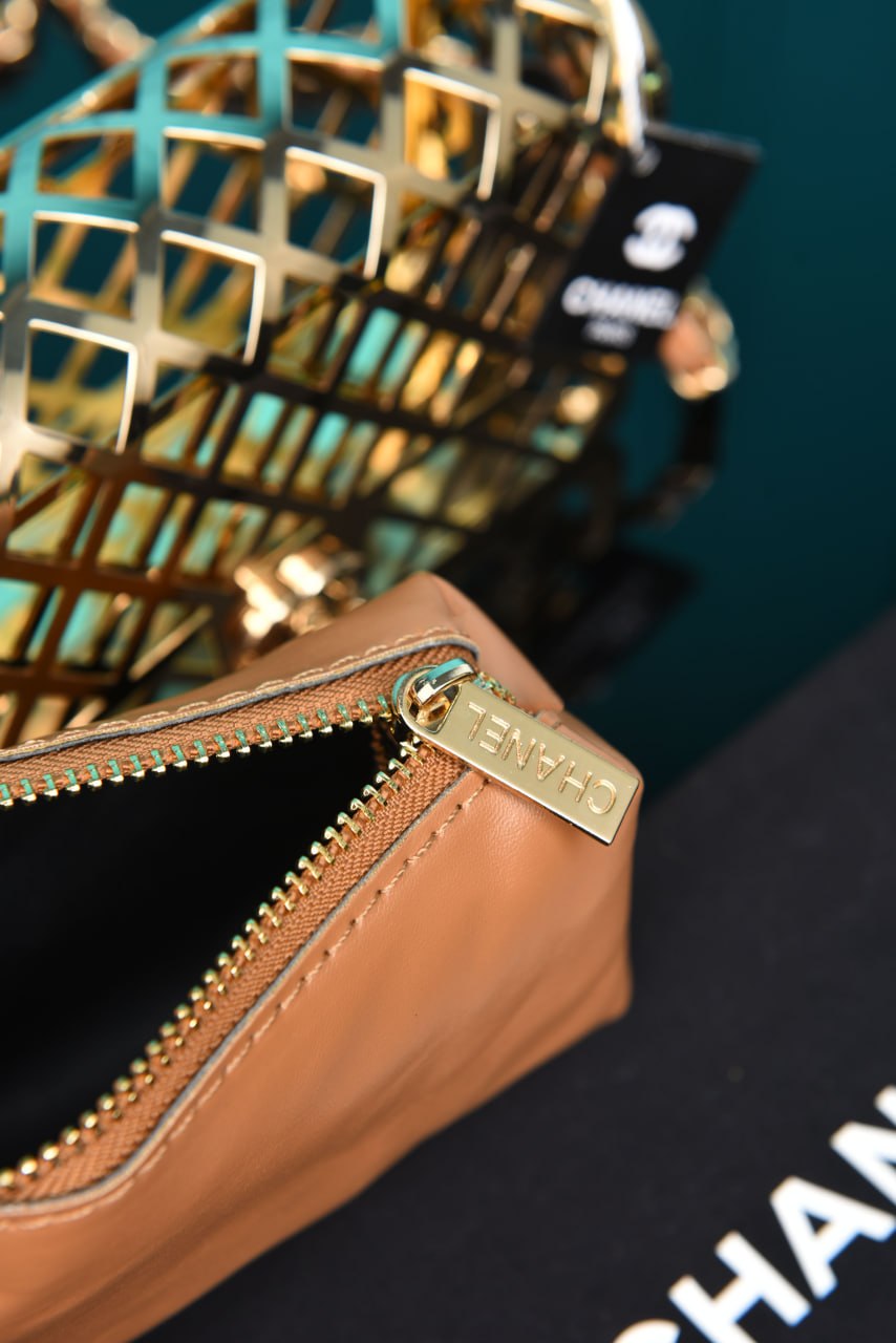 'C - Mini Cage Flap with Pouch