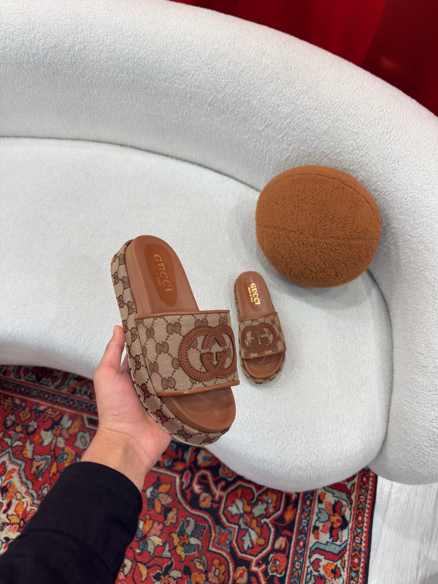 'G - Shoes