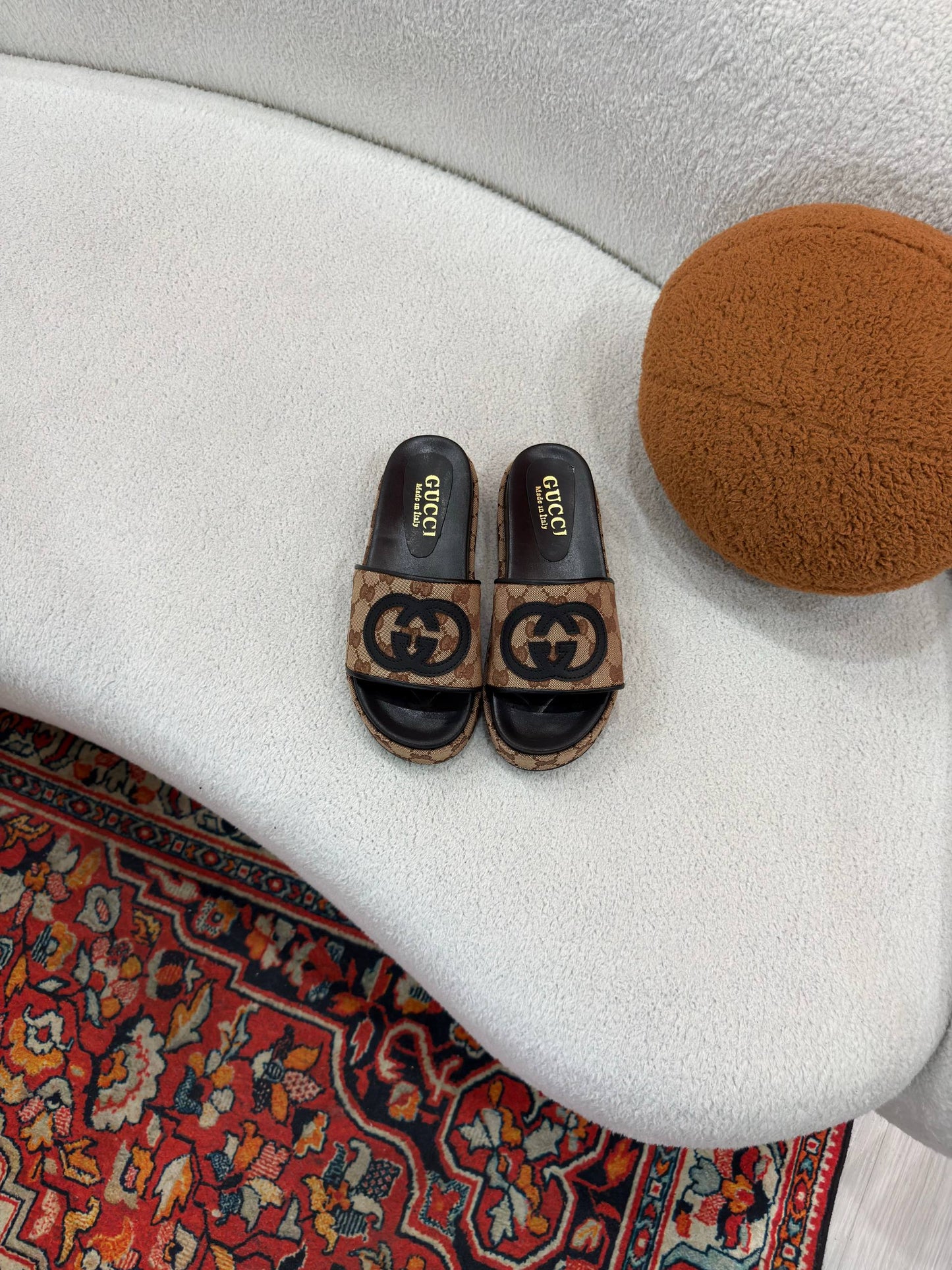 'G - Shoes