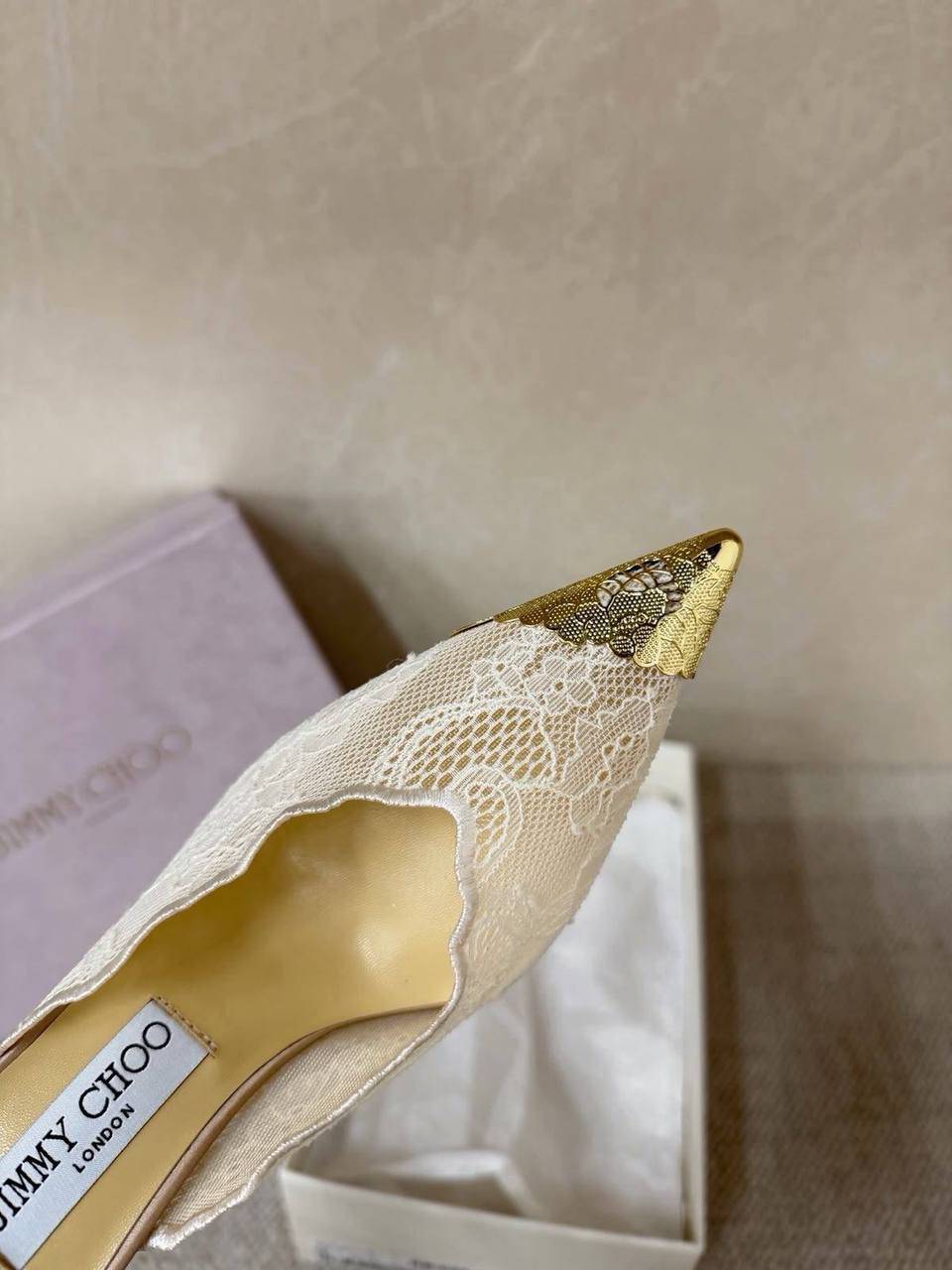 'JC - Heel