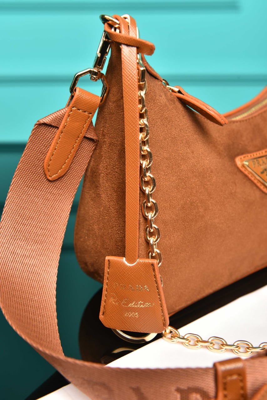 '-Re-Edition 2005 Saffiano Leather Bag in Suede