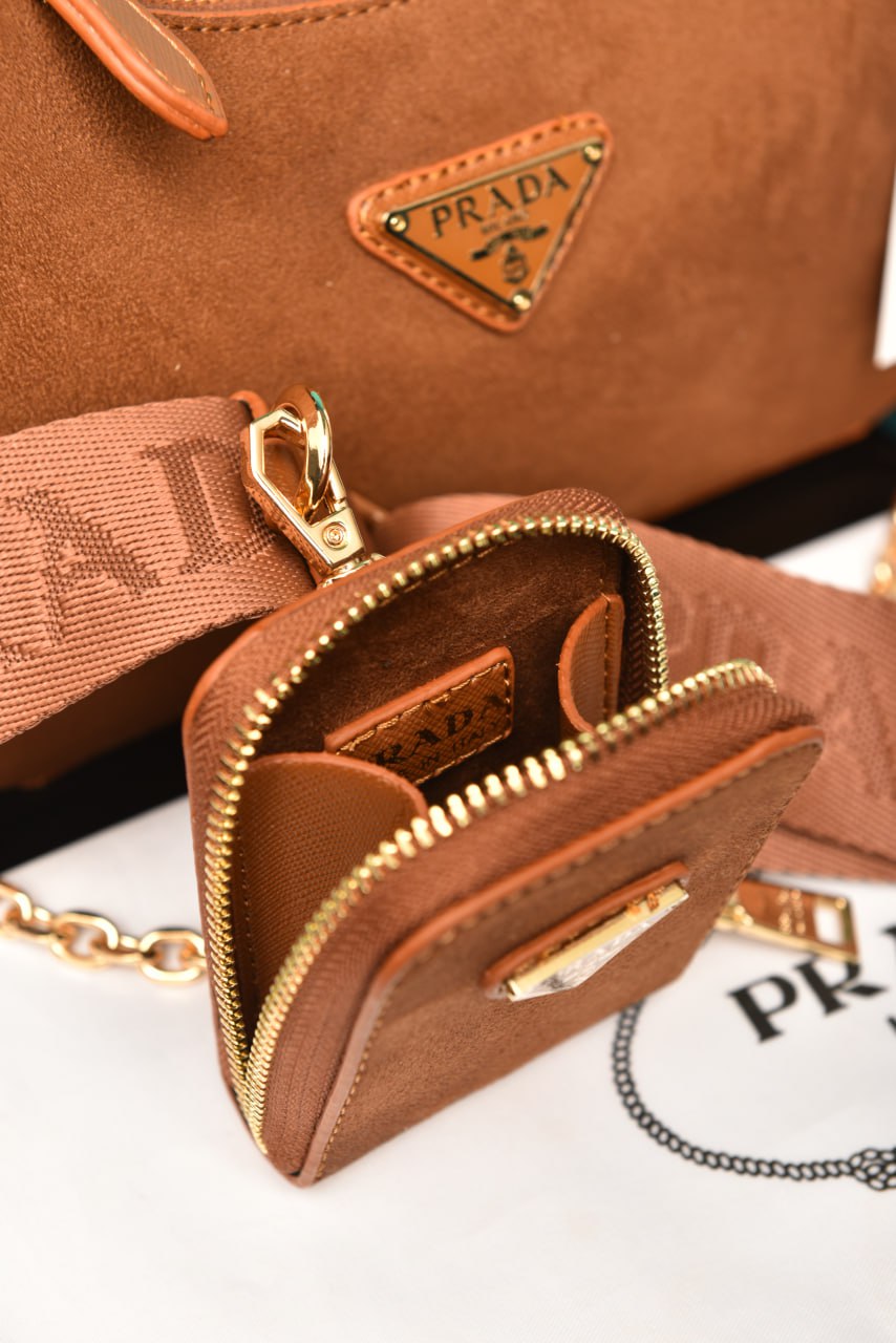 '-Re-Edition 2005 Saffiano Leather Bag in Suede