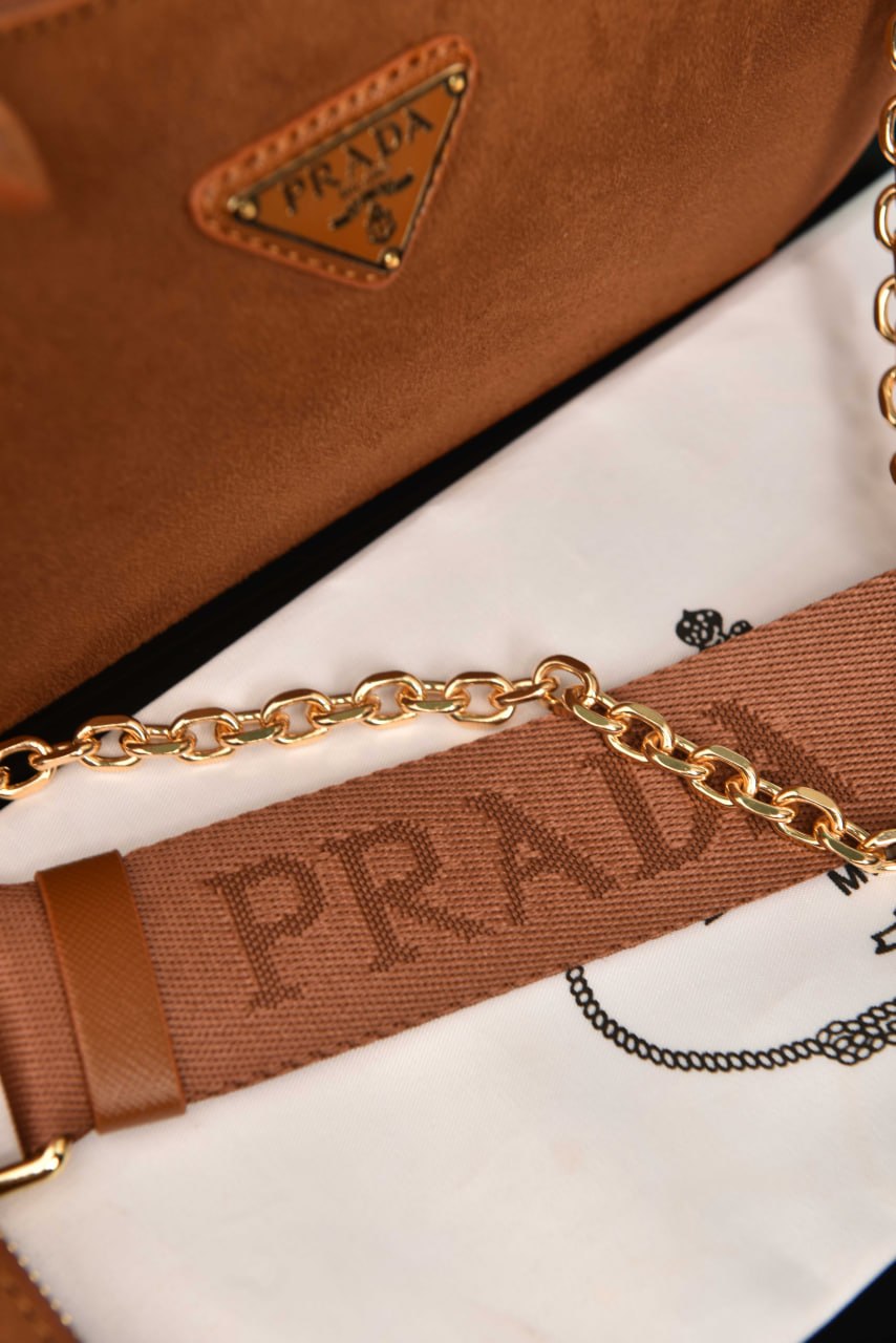 '-Re-Edition 2005 Saffiano Leather Bag in Suede