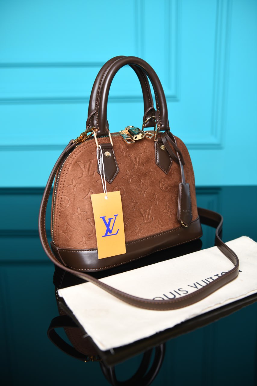 ' Alma BB Bag in Suede