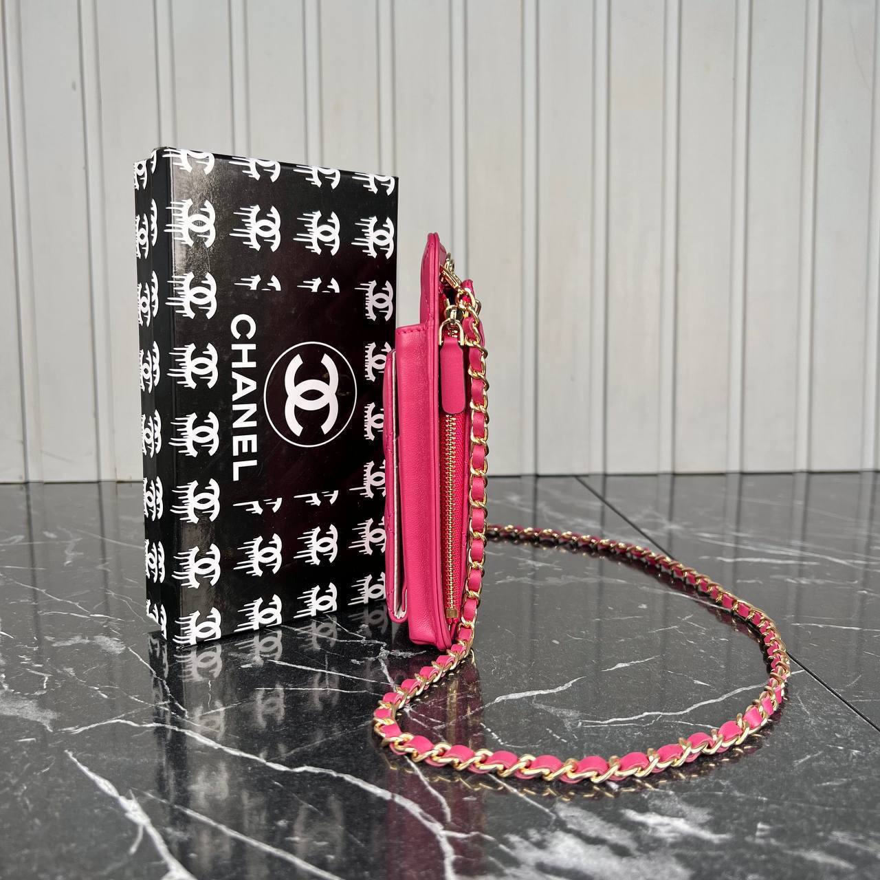 'C -  Phone Wallet