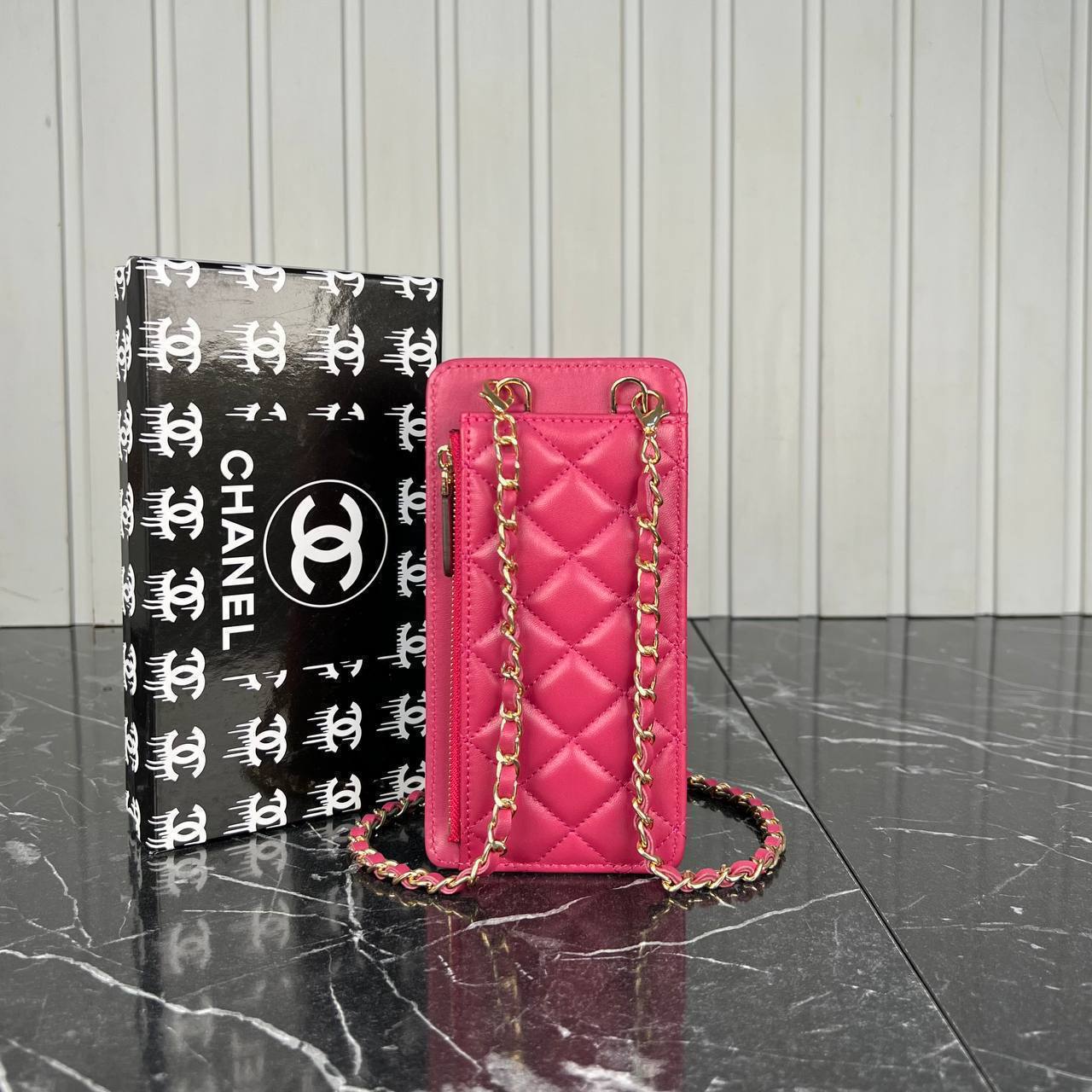 'C -  Phone Wallet