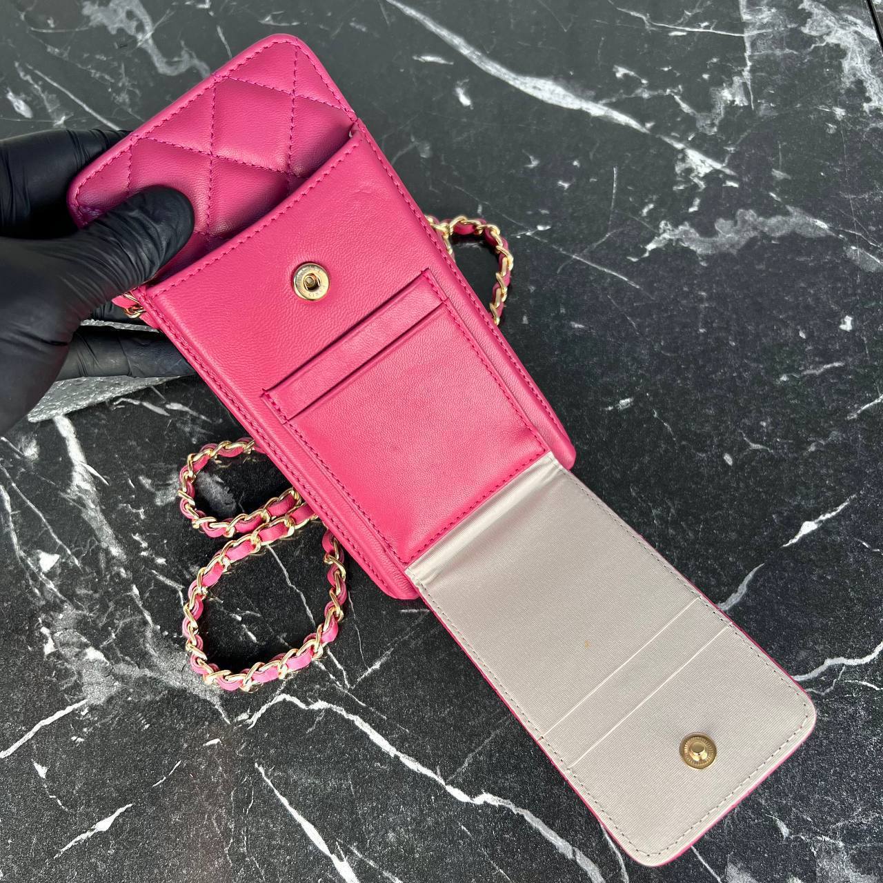 'C -  Phone Wallet