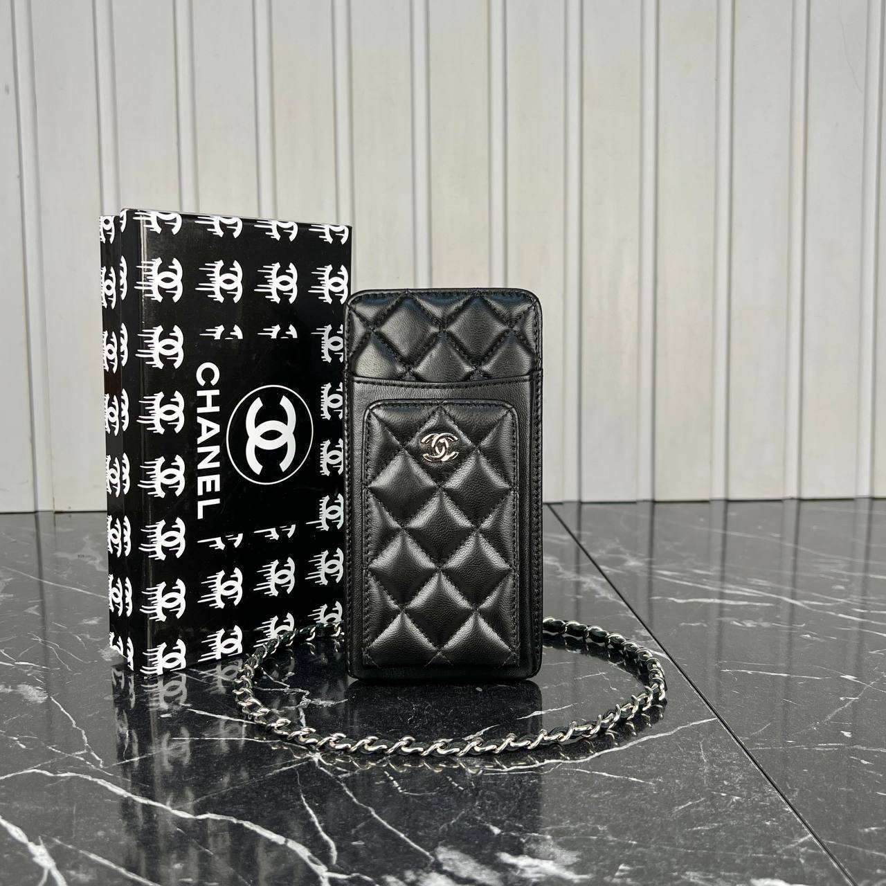'C - Phone Wallet