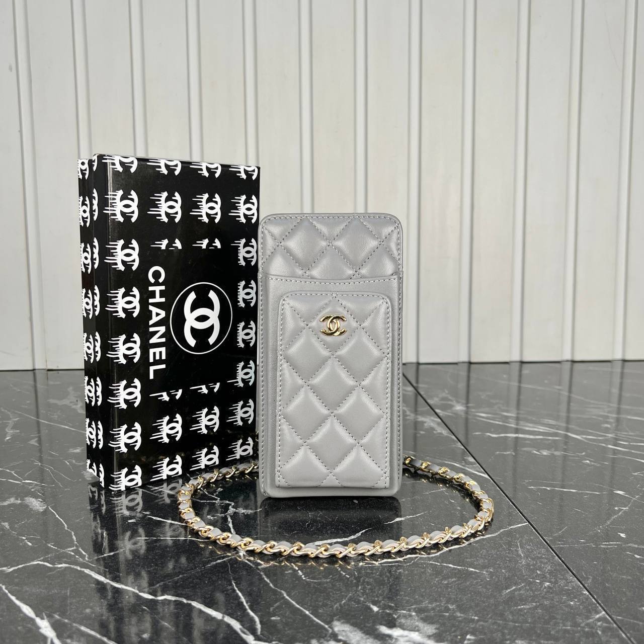 'C - Phone Wallet