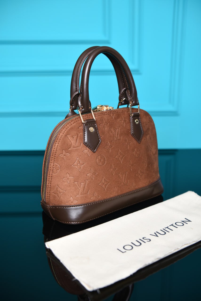 ' Alma BB Bag in Suede