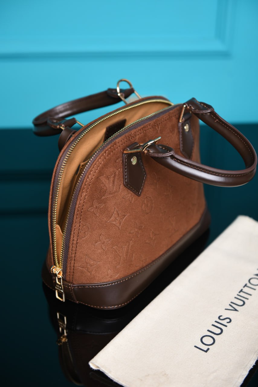' Alma BB Bag in Suede