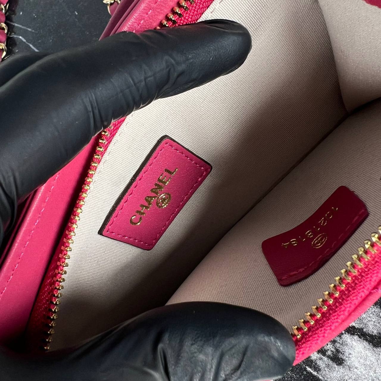'C -  Phone Wallet