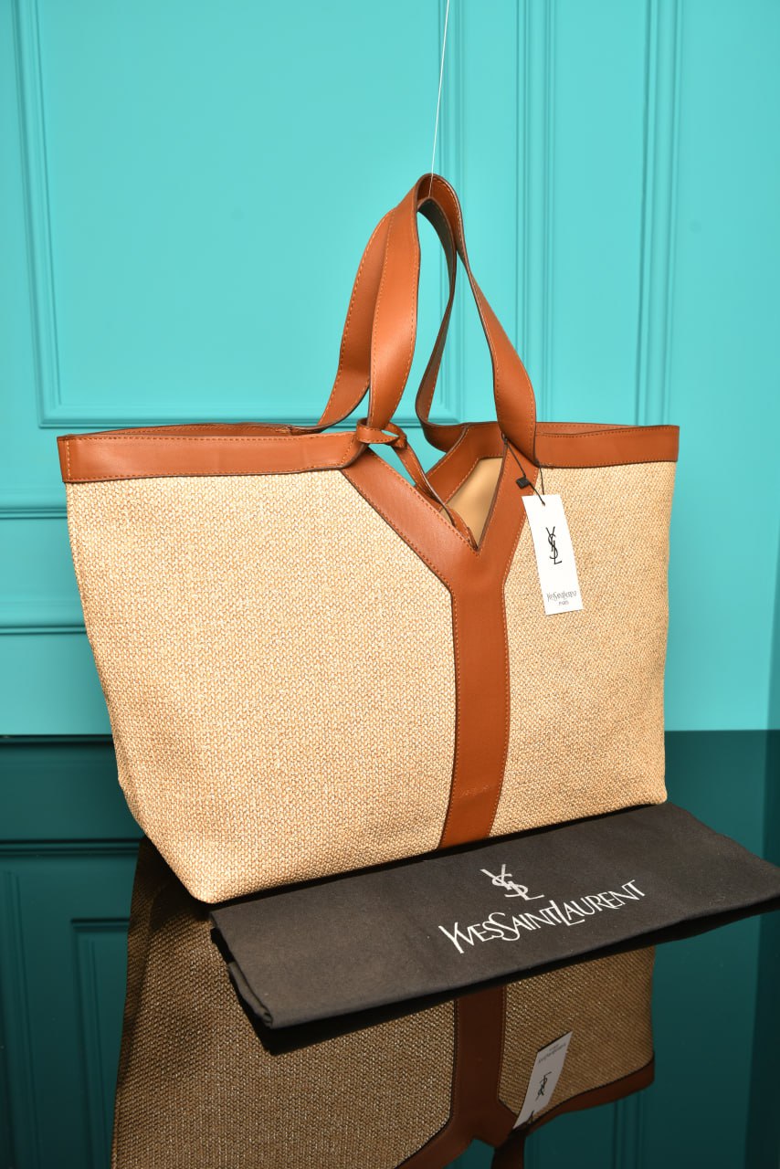 'Y Tote in Leather Bag
