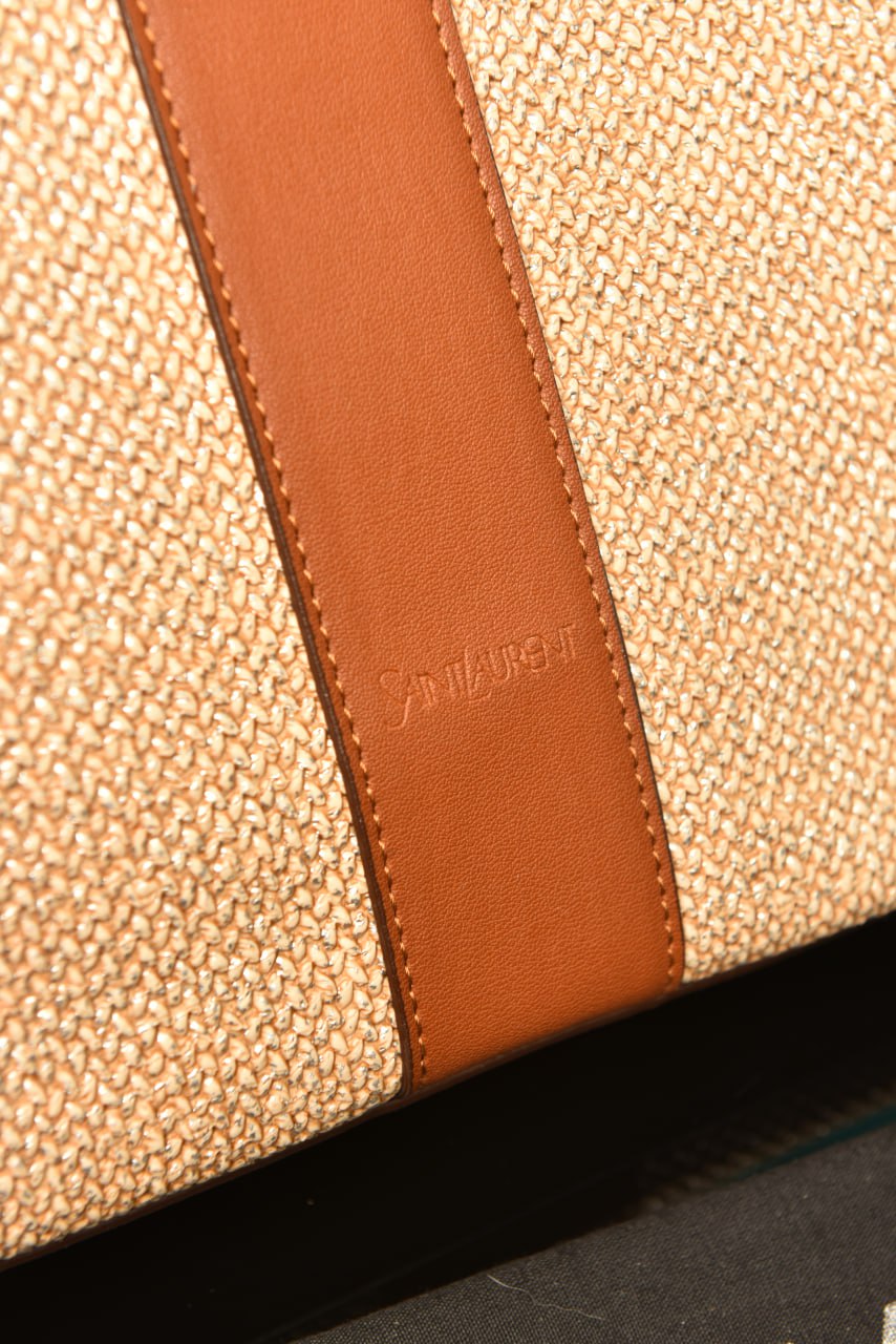 'Y Tote in Leather Bag