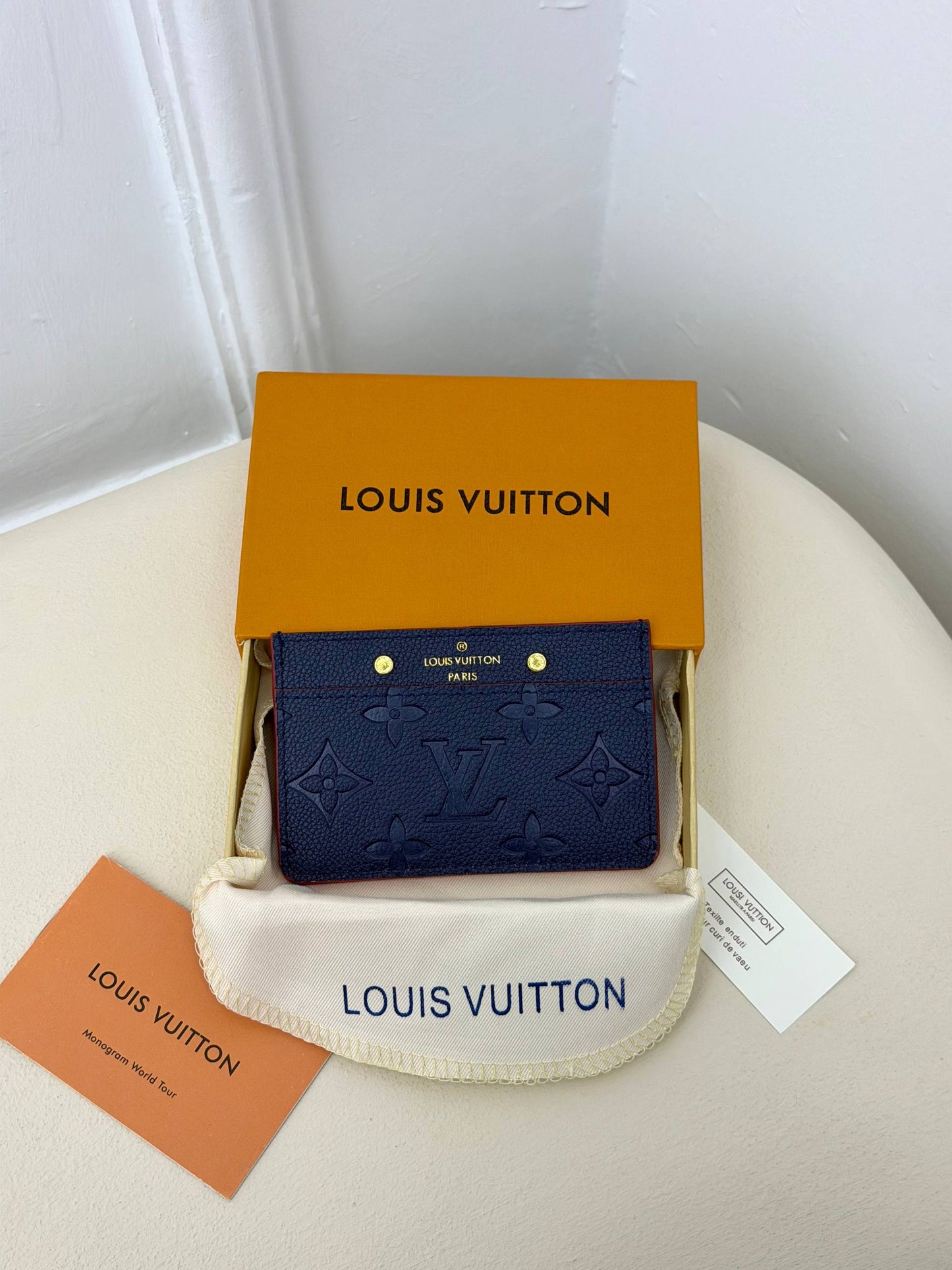 'L - Card
