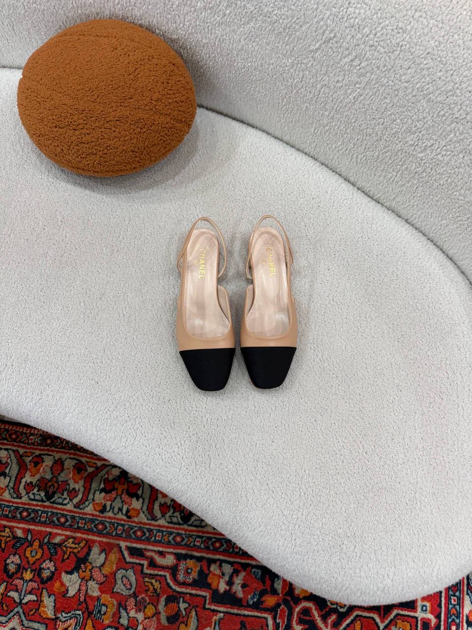 'C - Shoes
