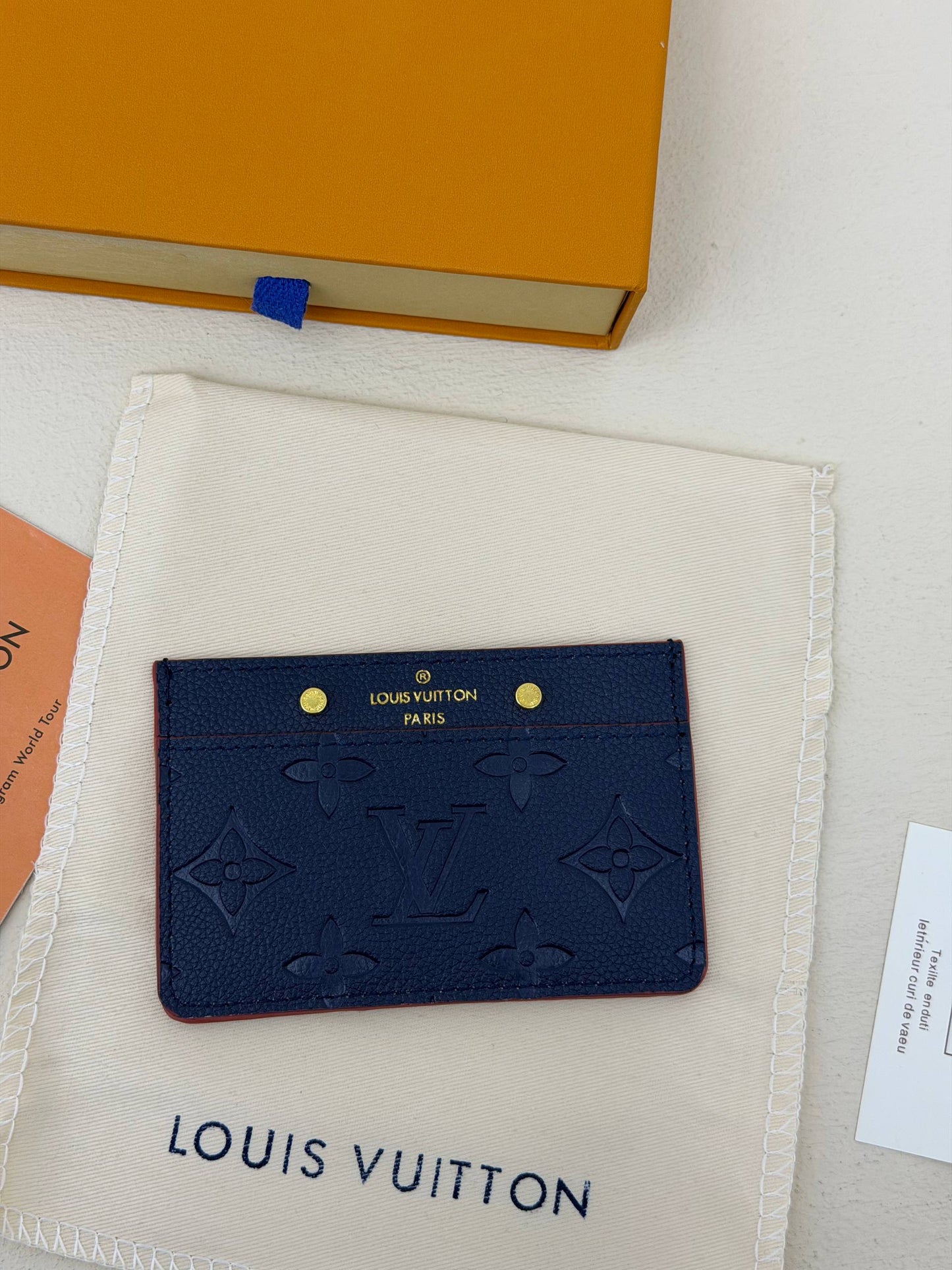 'L - Card