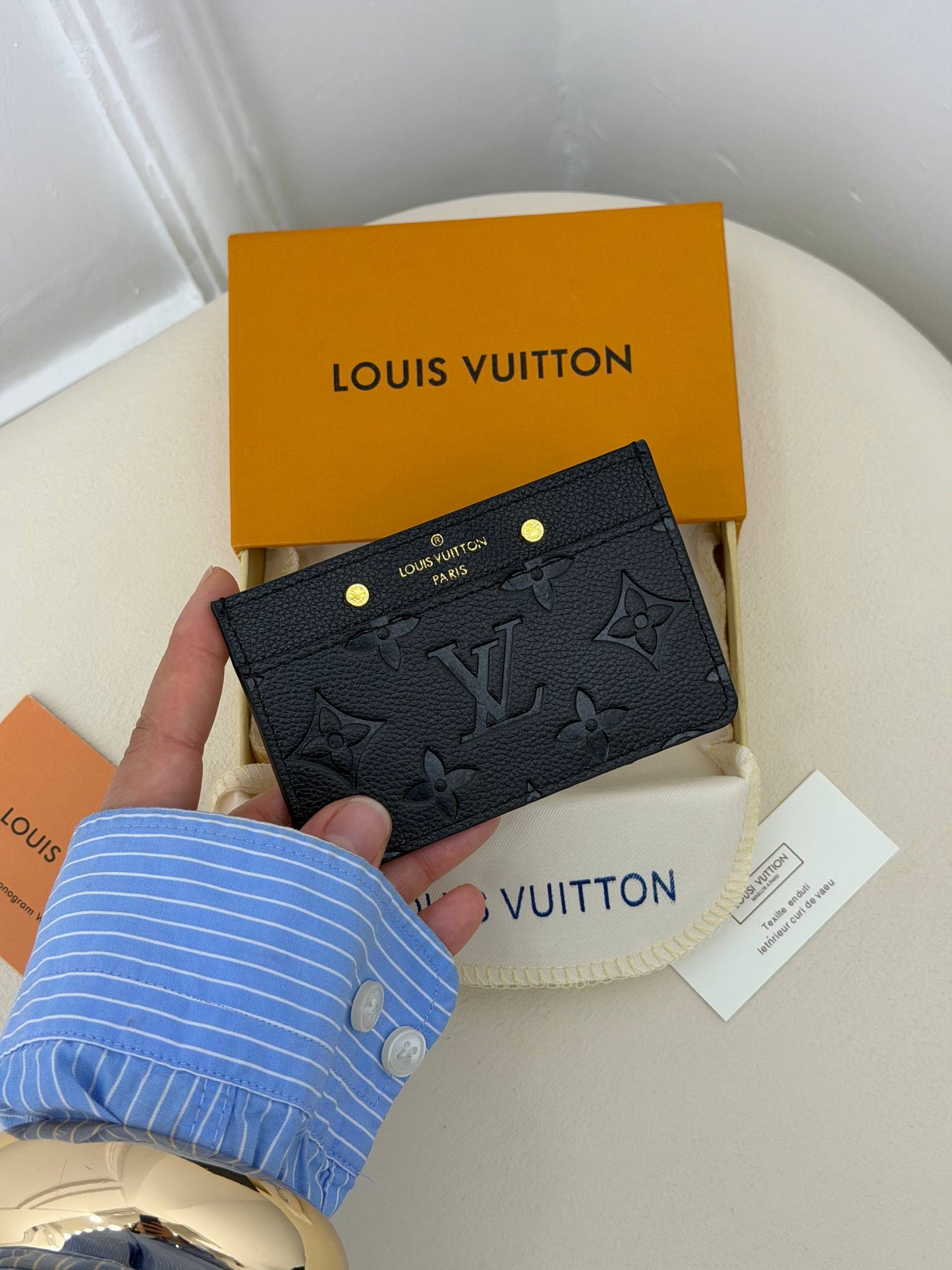 'L - Card