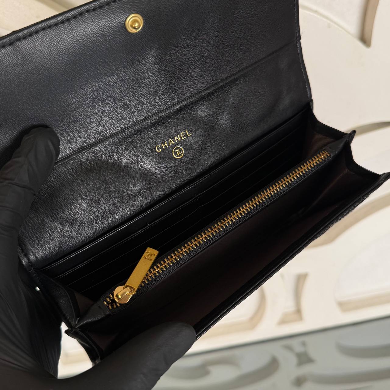 'C - Flap Wallet