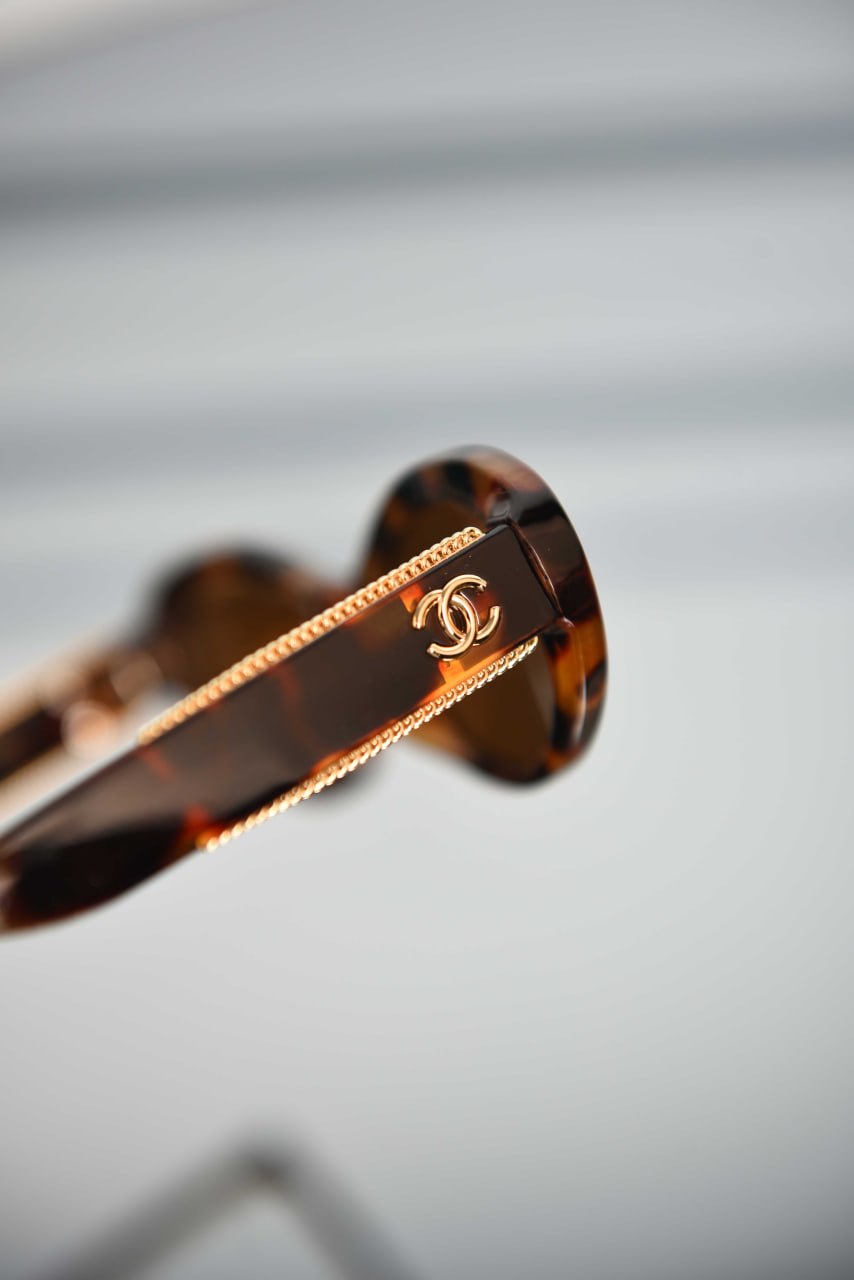 'C - Sunglasses