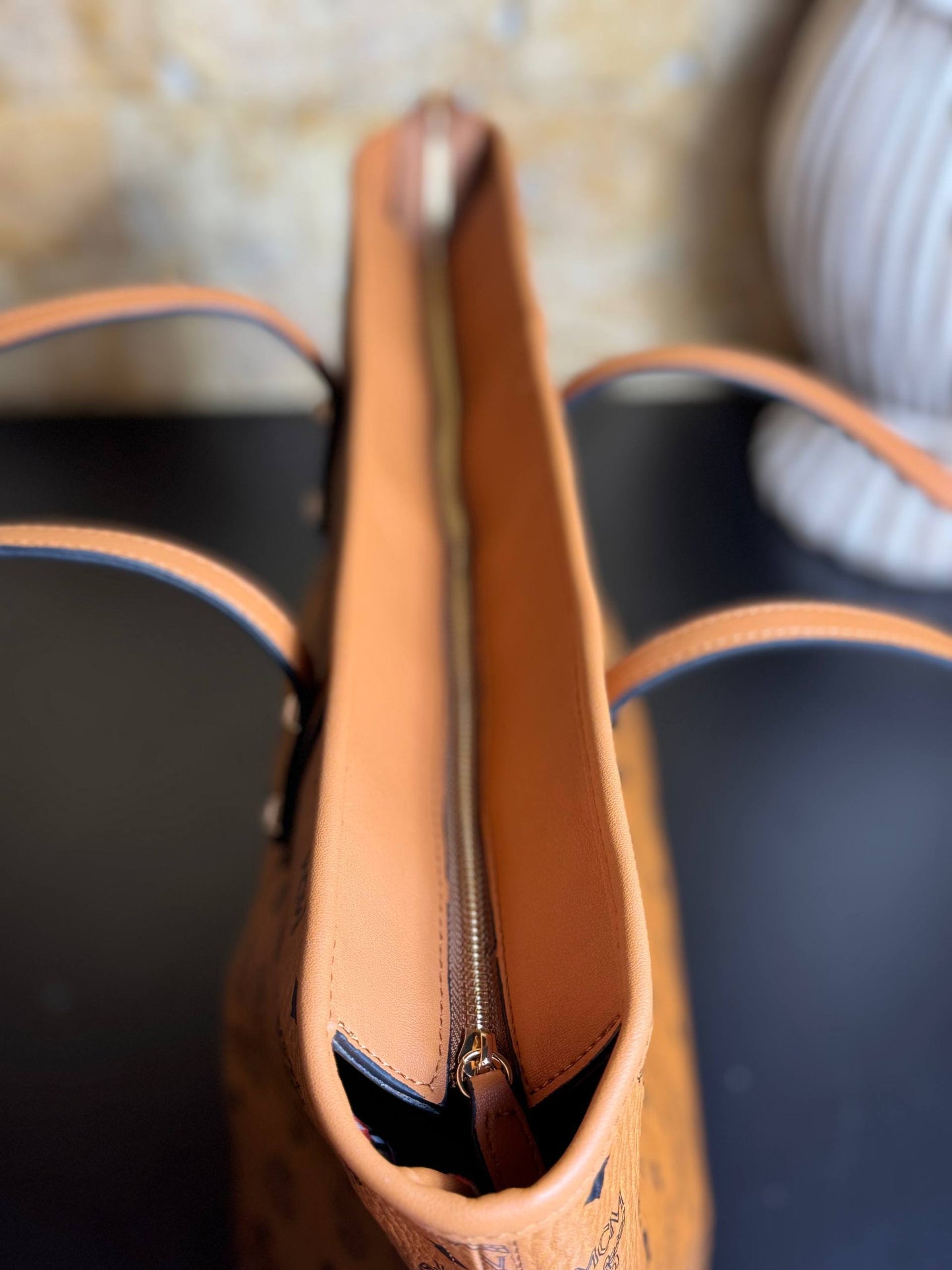 'M - Neverfull