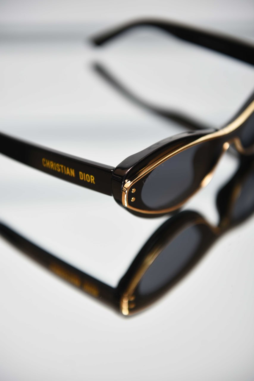'D - Sunglasses