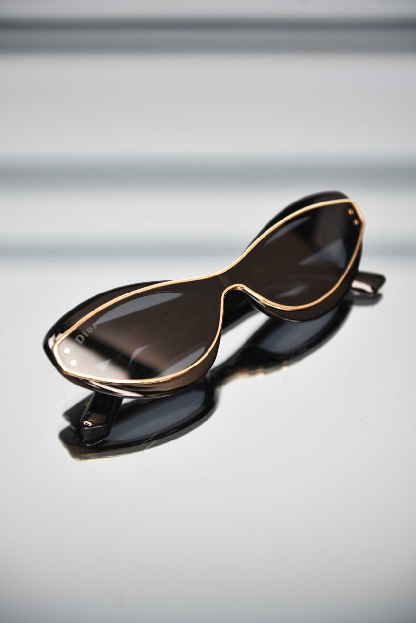 'D - Sunglasses