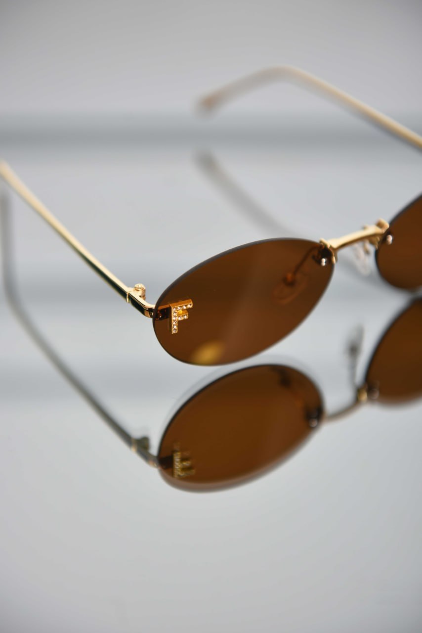 'F - Sunglasses