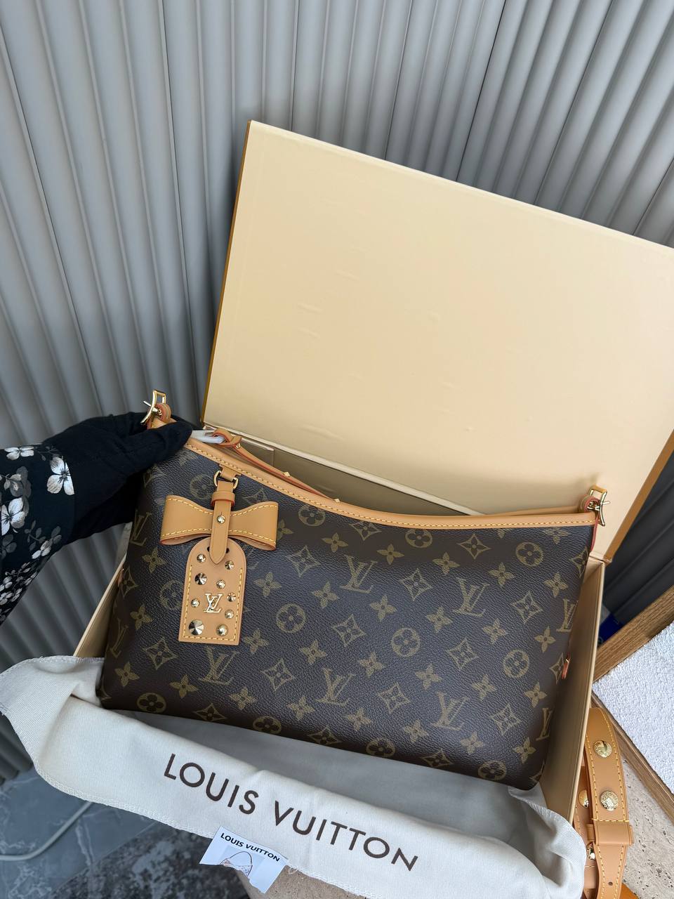'- CarryAll