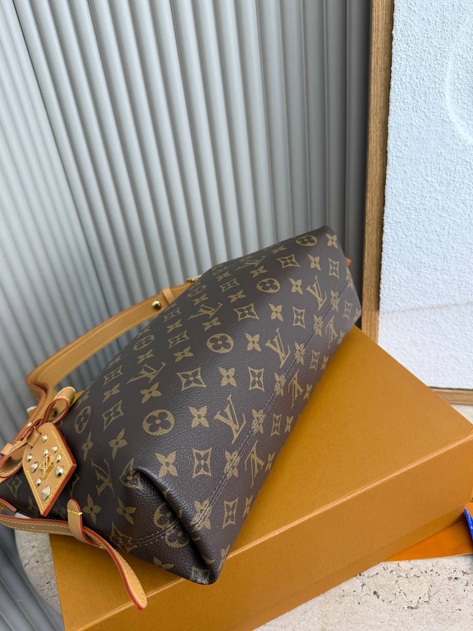 '- CarryAll