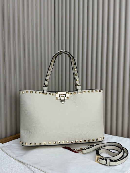 'V -  Rockstud Bag