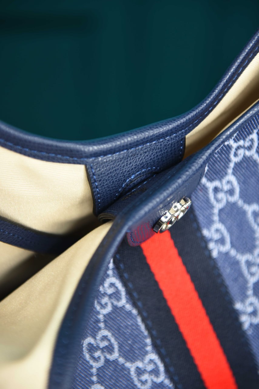 '- Giglio Large Tote Bag