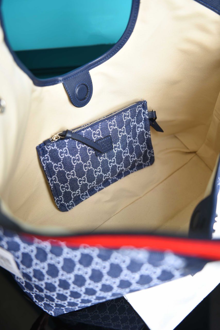 '- Giglio Large Tote Bag