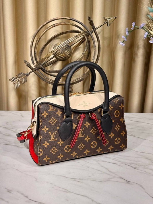 'L- Tuileries Shoulder Bag