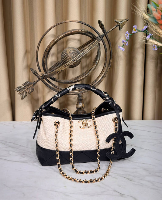 'C - SMALL SHOPPING BAG